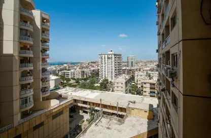 Apartment - 3 Bedrooms - 2 Bathrooms for sale in Al Maamoura - Hay Than El Montazah - Alexandria