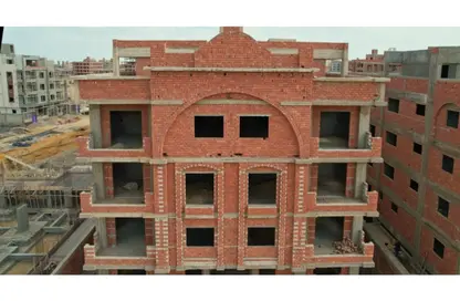 Apartment - 3 Bedrooms - 3 Bathrooms for sale in Bait Alwatan - The 5th Settlement - New Cairo City - Cairo