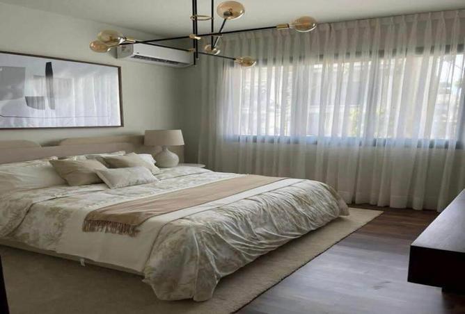 8112321 - Property Image 2