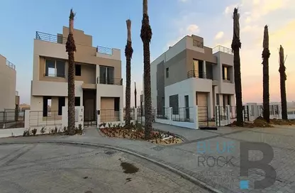 Villa - 4 Bedrooms - 5 Bathrooms for sale in Palm Hills New Cairo - 5th Settlement Compounds - The 5th Settlement - New Cairo City - Cairo