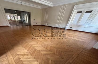 Office Space - Studio - 3 Bathrooms for rent in Garden City St. - Garden City - Cairo