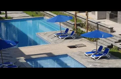 شقة - 4 غرف نوم - 3 حمامات للايجار في باتيو كازا - الباتيو - كمبوندات الشروق - مدينة الشروق - القاهرة