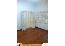شقة - 2 غرف نوم - 2 حمامات for للايجار in شارع عبد السلام عارف - لوران - حي شرق - الاسكندرية