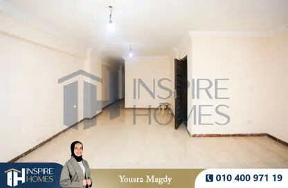 Apartment - 3 Bedrooms - 1 Bathroom for sale in Cleopatra - Hay Sharq - Alexandria