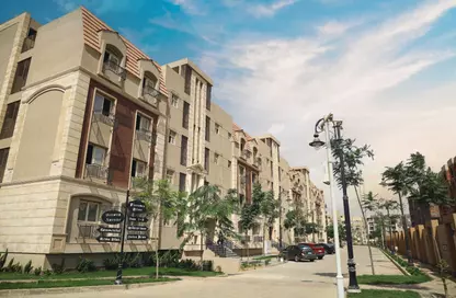 Apartment - 3 Bedrooms - 3 Bathrooms for sale in Rock Vera - 5th Settlement Compounds - The 5th Settlement - New Cairo City - Cairo