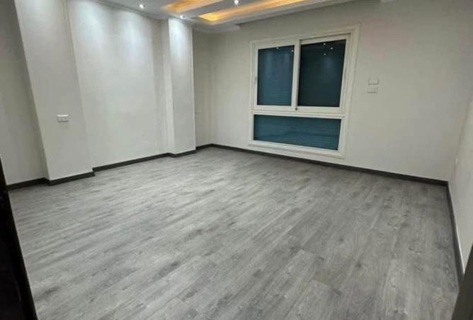 8233623 - الصورة الرئيسية للعقار