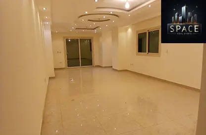 Apartment - 3 Bedrooms - 2 Bathrooms for rent in Nasr City - Cairo