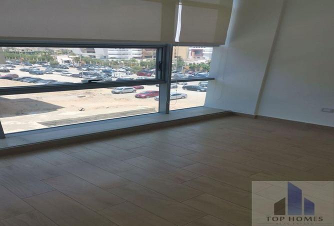 8042010 - Property Image 3