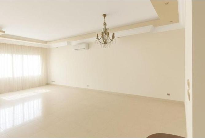 8310494 - Property Image 2