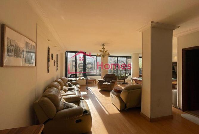 8219737 - Property Image 2