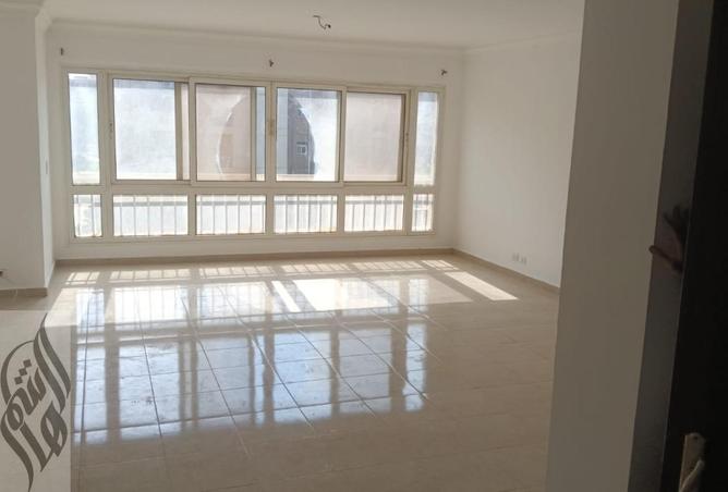 8271328 - Property Image 2