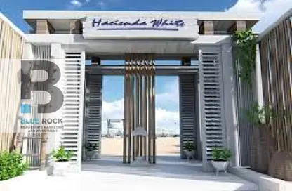 Chalet - 4 Bedrooms - 4 Bathrooms for sale in Hacienda White - Sidi Abdel Rahman - North Coast