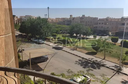 شقة - 3 غرف نوم - 2 حمامات للبيع في شارع ابراهيم المازني - البنفسج 10 - البنفسج - مدينة القاهرة الجديدة - القاهرة