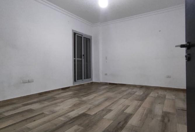 8083349 - Property Image 3