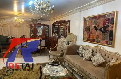 شقة - 3 غرف نوم - 2 حمامات للبيع في شارع السيده خديجه - الحديقة الدولية - الحي السابع - مدينة نصر - القاهرة