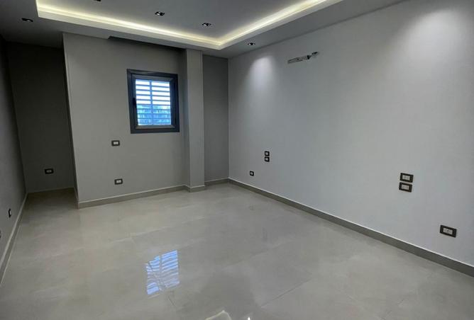 8259745 - Property Image 2