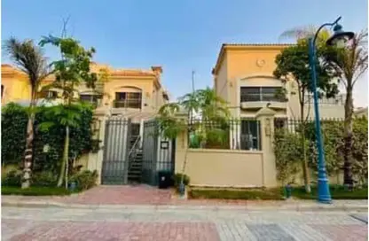 تاون هاوس - 4 غرف نوم - 3 حمامات للبيع في الباتيو 5 - الباتيو - كمبوندات الشروق - مدينة الشروق - القاهرة