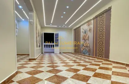 شقة - 3 غرف نوم - 1 حمام للبيع في شارع محمود العيسوي - ميامي - حي اول المنتزة - الاسكندرية