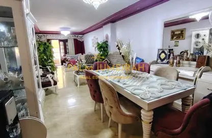 Apartment - 3 Bedrooms - 1 Bathroom for sale in Zein Al Abdeen St. - Moharam Bek - Hay Wasat - Alexandria