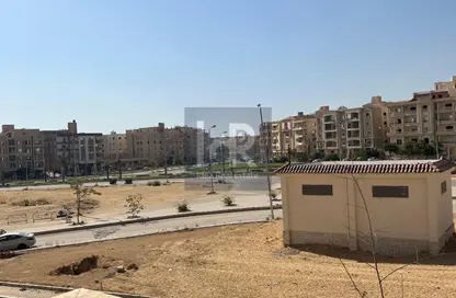 Apartment - 3 Bedrooms - 1 Bathroom for sale in South Lotus - El Lotus - New Cairo City - Cairo