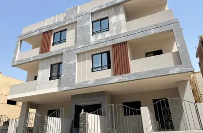 Duplex - 3 Bedrooms - 2 Bathrooms for sale in Area B - Ganoob El Acadimia - New Cairo City - Cairo