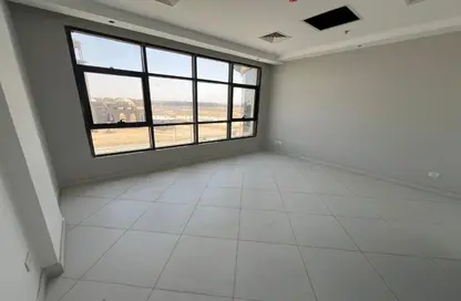 Office Space - Studio - 1 Bathroom for rent in East Hill - 5th Settlement Compounds - The 5th Settlement - New Cairo City - Cairo