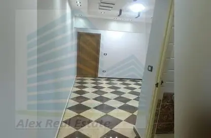 وحدة طبية - استوديو - 1 حمام للايجار في شارع عبد المنعم رياض - محرم بك - حي شرق - الاسكندرية