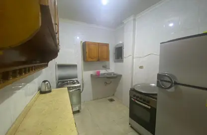 Apartment - 3 Bedrooms - 1 Bathroom for rent in Sour Dar Al Defaa El Gawy St. - Ard El Golf - Heliopolis - Masr El Gedida - Cairo