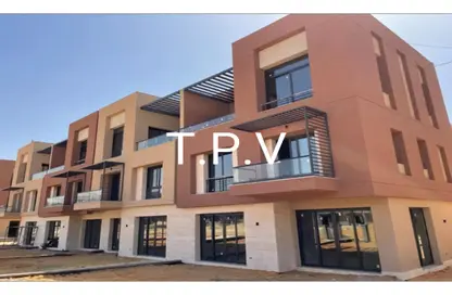 Townhouse - 3 Bedrooms - 4 Bathrooms for sale in District 5 - 5th Settlement Compounds - The 5th Settlement - New Cairo City - Cairo