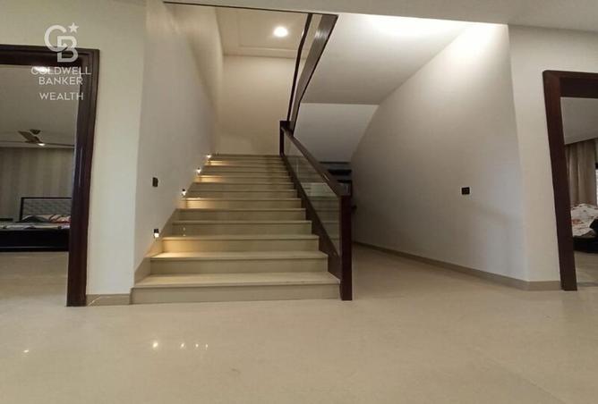 8421153 - Property Image 3