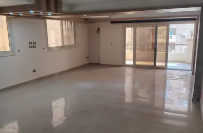 Apartment - 3 Bedrooms - 2 Bathrooms for rent in Zahraa El Maadi - Hay El Maadi - Cairo