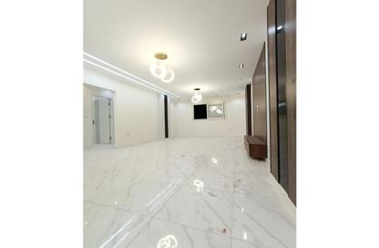 Apartment - 3 Bedrooms - 2 Bathrooms for sale in Gate 4 - Mena - Hadayek El Ahram - Giza