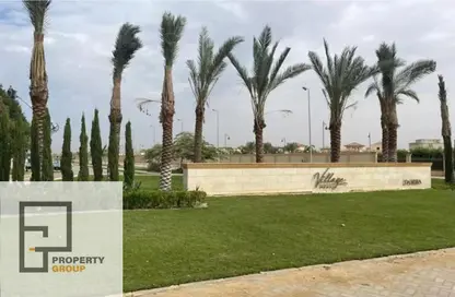 Apartment - 2 Bedrooms - 2 Bathrooms for sale in Village West - Sheikh Zayed Compounds - Sheikh Zayed City - Giza