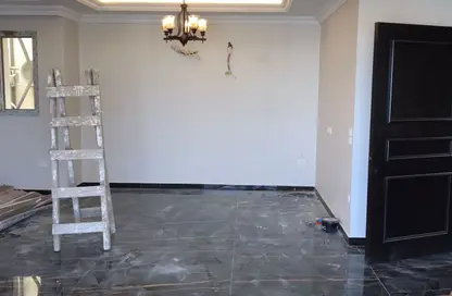 Apartment - 2 Bedrooms - 2 Bathrooms for rent in The Residences - Hyde Park - New Cairo City - Cairo