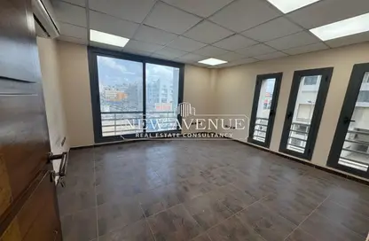 Office Space - Studio - 4 Bathrooms for rent in Trivium Square - North Teseen St. - The 5th Settlement - New Cairo City - Cairo