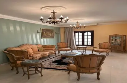 شقة - 3 غرف نوم - 3 حمامات للبيع في شارع دكتور علي مشرفة - النرجس 6 - النرجس - مدينة القاهرة الجديدة - القاهرة