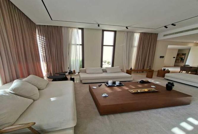 8305411 - Property Image 2