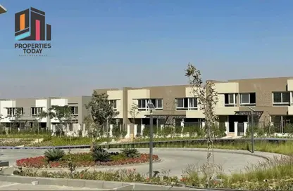 Villa - 4 Bedrooms - 5 Bathrooms for sale in The Crown - Cairo Alexandria Desert Road - 6 October City - Giza
