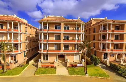 Apartment - 3 Bedrooms - 3 Bathrooms for sale in Cleopatra Palace - 5th District - Shorouk City - Cairo