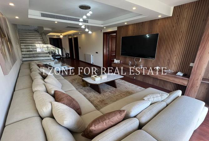 8077365 - Property Image 2