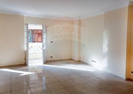 Apartment - 3 bedrooms - 1 bathroom for للايجار in Al Mosheer Ahmed Ismail St. - Sidi Gaber - Hay Sharq - Alexandria