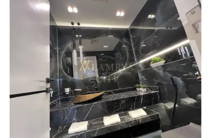 شقة - 3 غرف نوم - 4 حمامات للبيع في شارع نادي الصيد - الدقي - الجيزة شقة - 3 غرف نوم - 4 حمامات للبيع في شارع نادي الصيد - الدقي - الجيزة