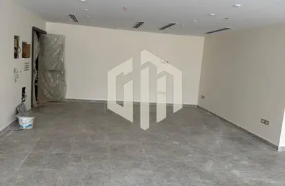Office Space - Studio - 2 Bathrooms for sale in Hyde Park - New Cairo City - Cairo