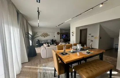Villa - 3 Bedrooms - 3 Bathrooms for sale in Mountain View iCity - 5th Settlement Compounds - The 5th Settlement - New Cairo City - Cairo