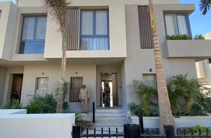 Townhouse - 3 Bedrooms - 2 Bathrooms for sale in Sodic East - 6th District - New Heliopolis - Cairo