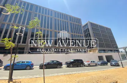 Retail - Studio - 3 Bathrooms for sale in One Ninety Mall - South Teseen St. - The 5th Settlement - New Cairo City - Cairo