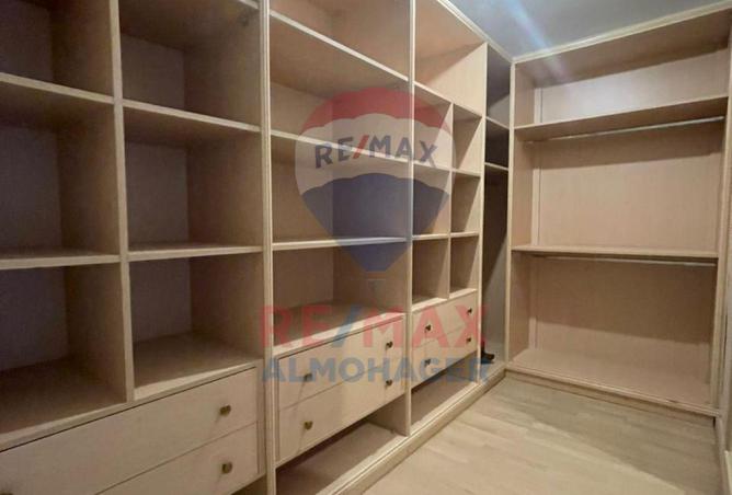 8094252 - Property Image 3