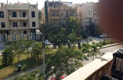 شقة - 3 غرف نوم - 2 حمامات للبيع في طريق خدمه - حى جنوب الاكايمية - مدينة القاهرة الجديدة - القاهرة