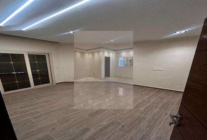 8321298 - Property Image 2