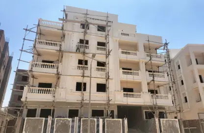Apartment - 2 Bedrooms - 1 Bathroom for sale in Bait Alwatan - The 5th Settlement - New Cairo City - Cairo